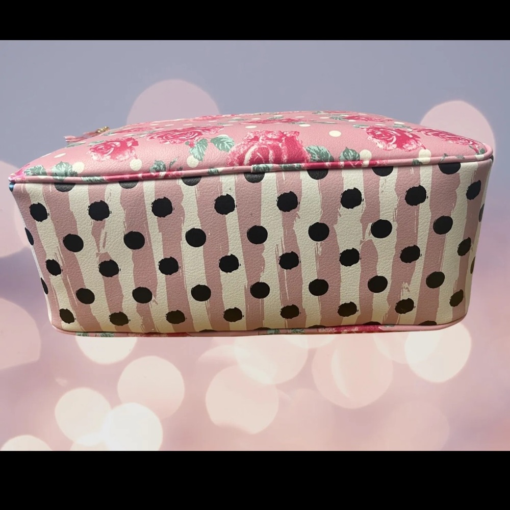 LUV BETSEY Weekender Cosmetic Bag Betsey Johnson Roses Polkadots Zebra Print - Picture 11 of 15